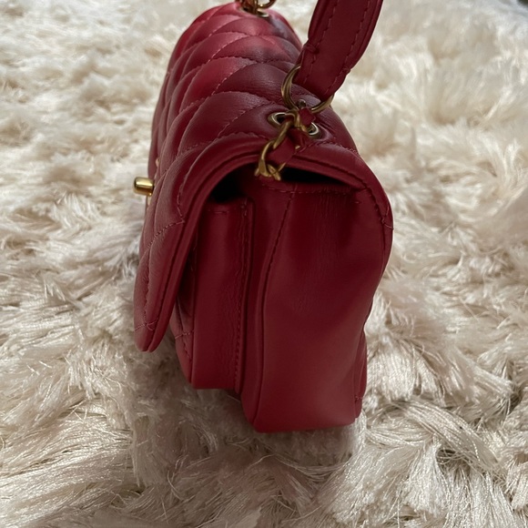 Mini Chanel with top handle and crossbody chain - Picture 8 of 9